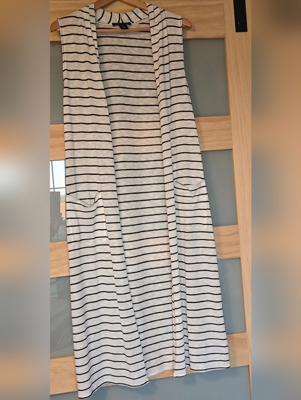 White House Black Market Black & White Striped Cardigan